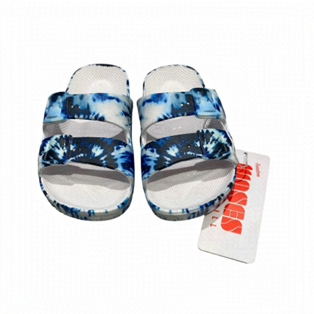 FREEDOM MOSES blue tie dye sandals, size 8-8.5C